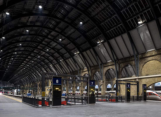 倫敦國王十字車(chē)站高空照明改造