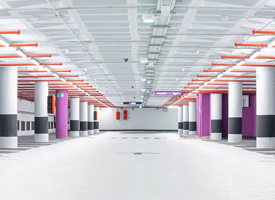 西班牙 Saba Bamsa Pla?a Urquinaona 地下停車(chē)場(chǎng)